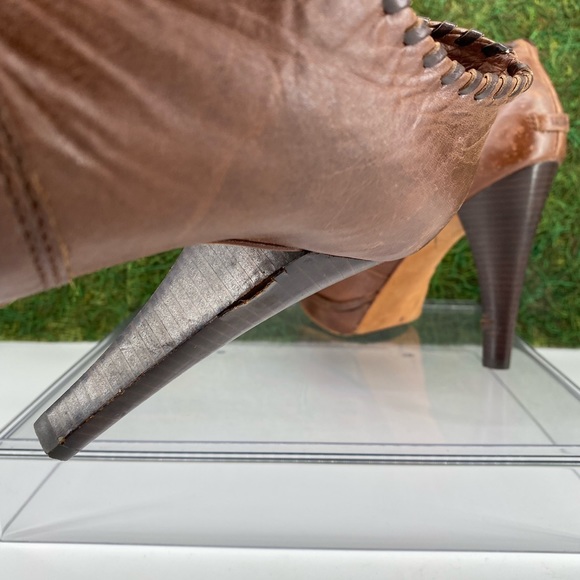 UGG Jamison Brown Leather - Picture 7 of 13